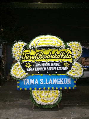 Papan Bunga Duka di 14 Ulu